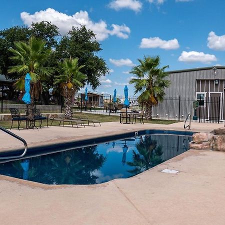Rivercity Rv Park New Braunfels Exterior photo