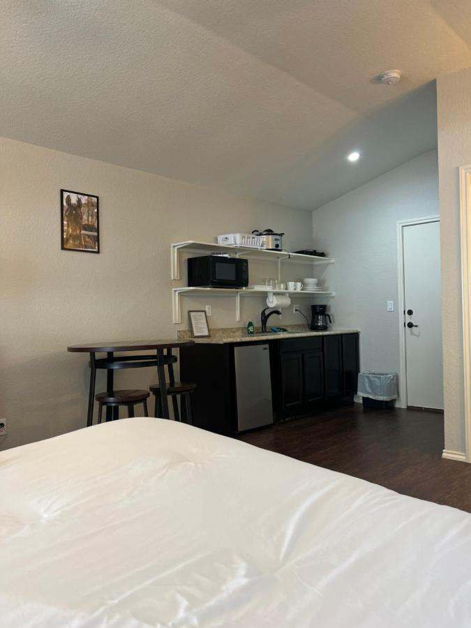 Rivercity Rv Park New Braunfels Exterior photo